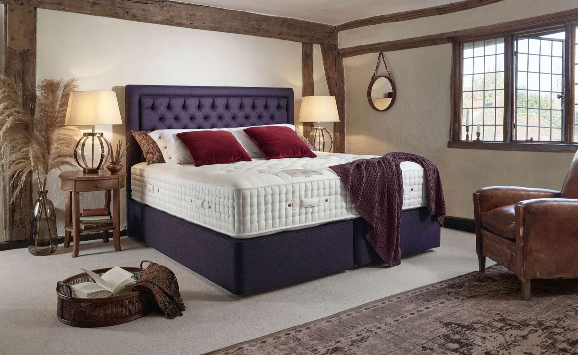 Harrison Spinks Bed Roomset