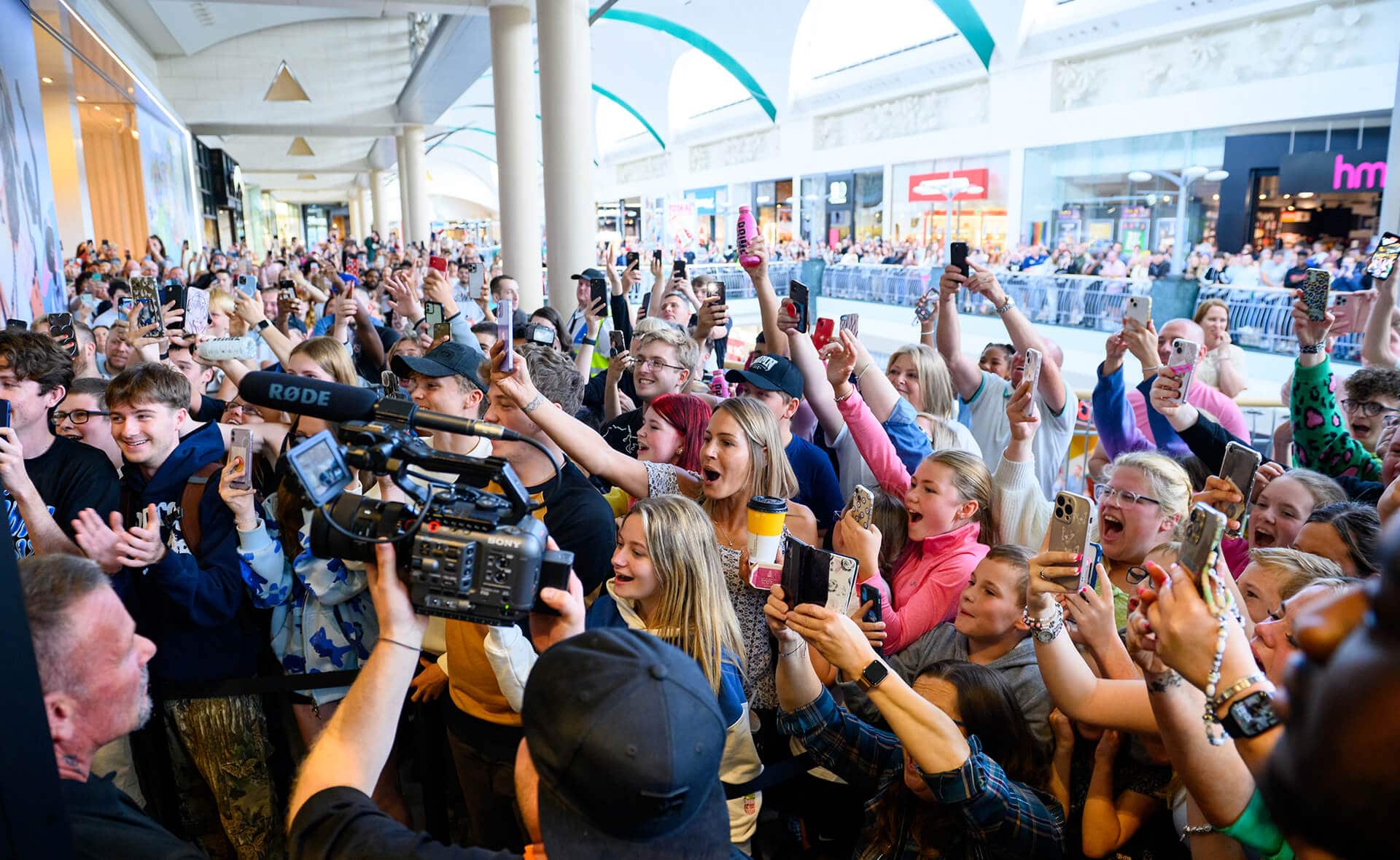Bluewater Sidemen Launch KSI