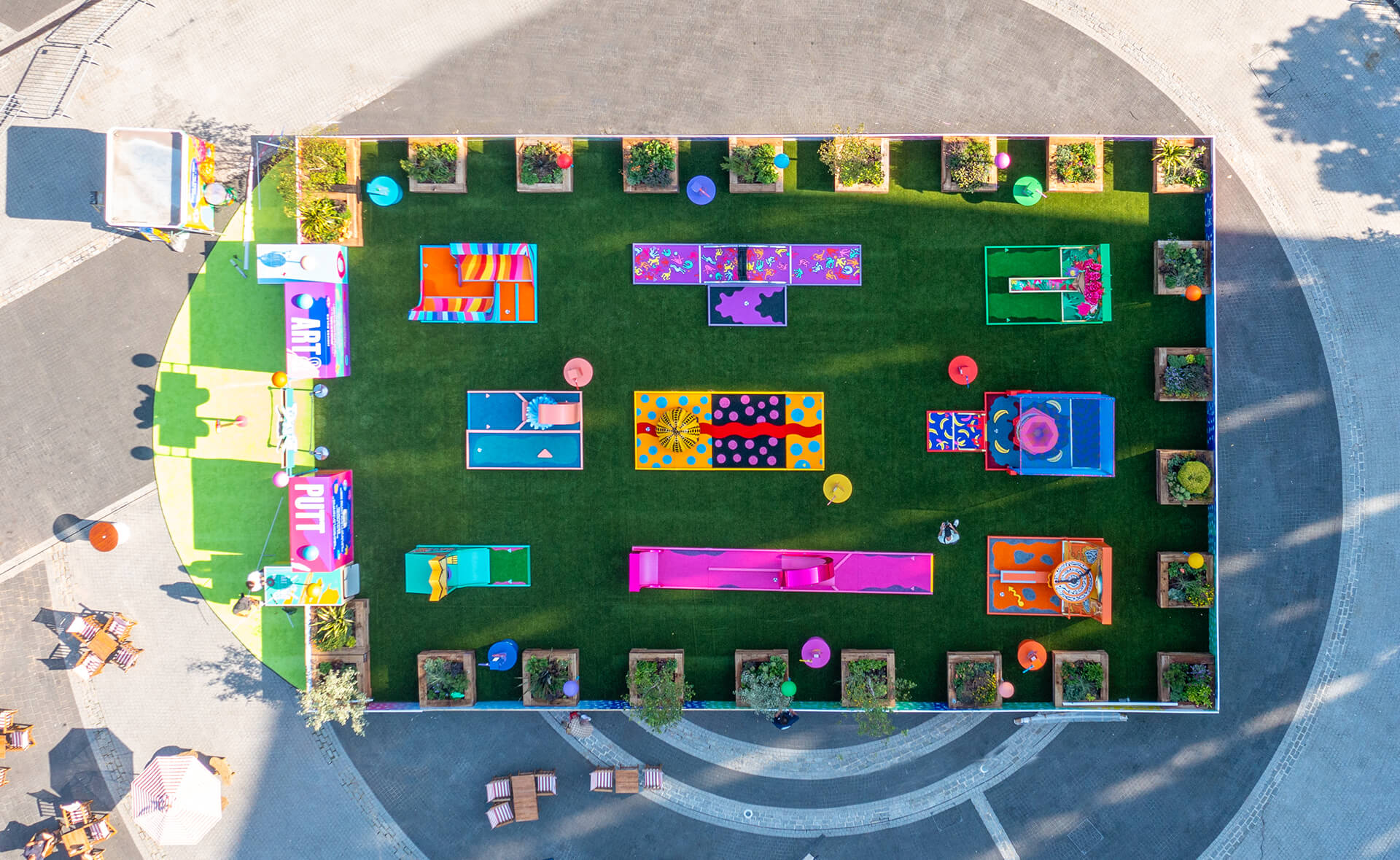 Gunwharf Quays Art & Putt Retail PR Event