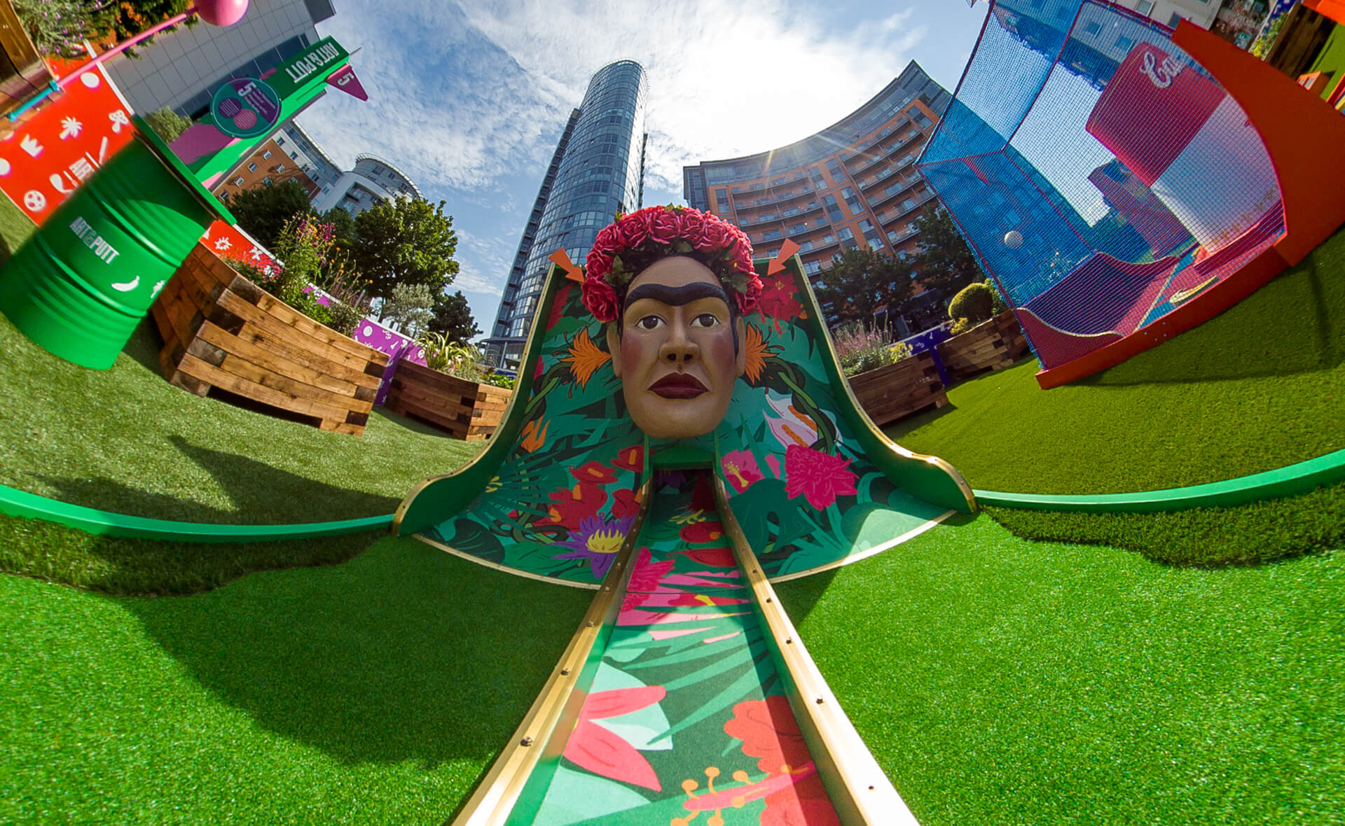 Gunwharf Quays Art & Putt Retail PR Event