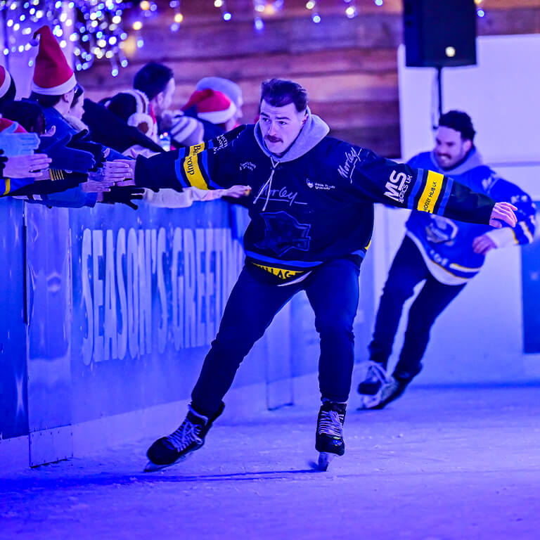 Record-breaking ice skate event for White Rose Shopping Centre